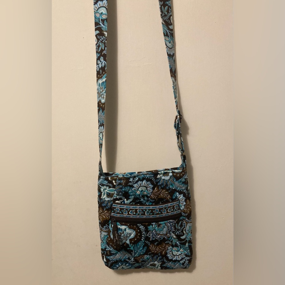 Vera Bradley cross body purse